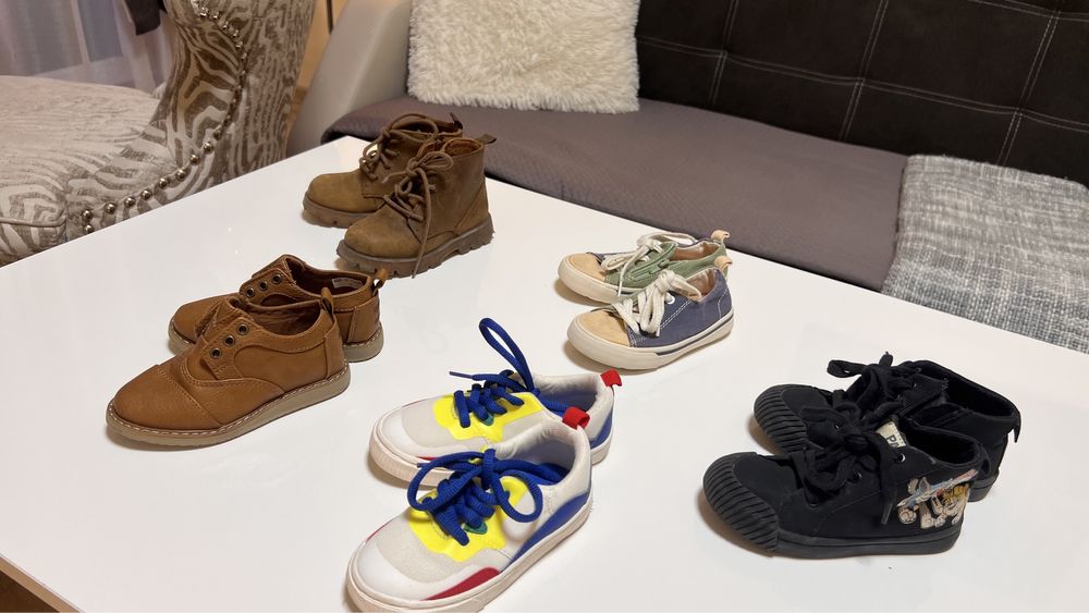 Детски обувки Zara, Adidas, Ugg, Toms, Yeezy 24, 25, 26 номер