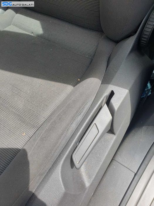 Scaun Stanga Fata Sofer Textil Fara Incalzire Volkswagen Touran 2003 - 2015