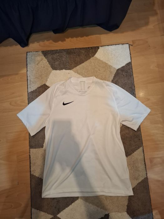 Tricou nike alb simplu marimea L