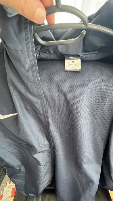 Nike мъжко преходно яке, син цвят, размер:М, без забележки.