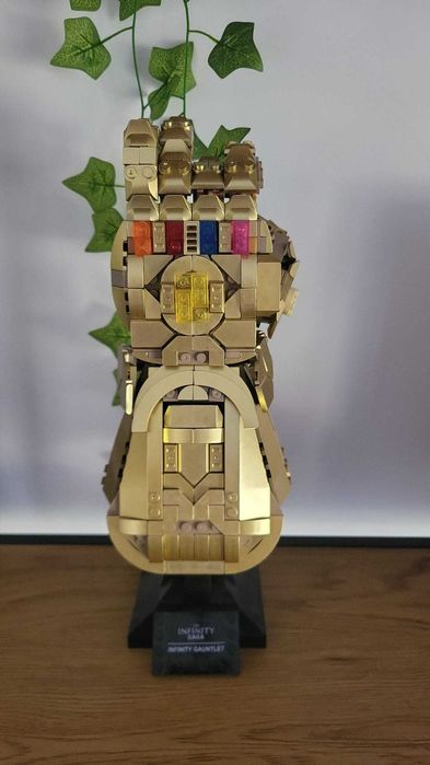 LEGO Infinity Gauntlet