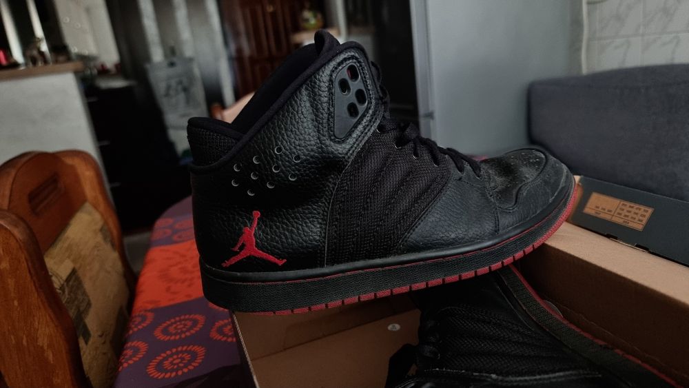 Adidași Jordan 1 Alpha
