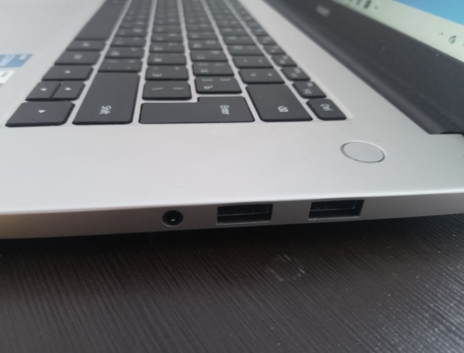 Ноутбук Huawei Mate book D15 обменяю.