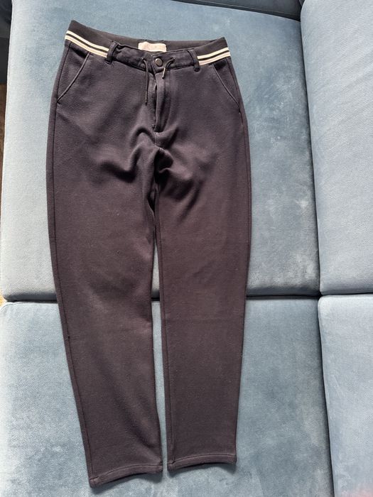 Pantaloni casual zara 140