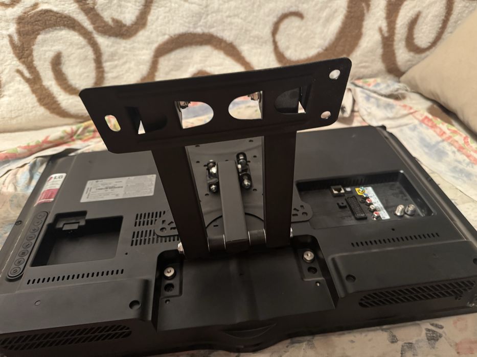 Продам телевизор