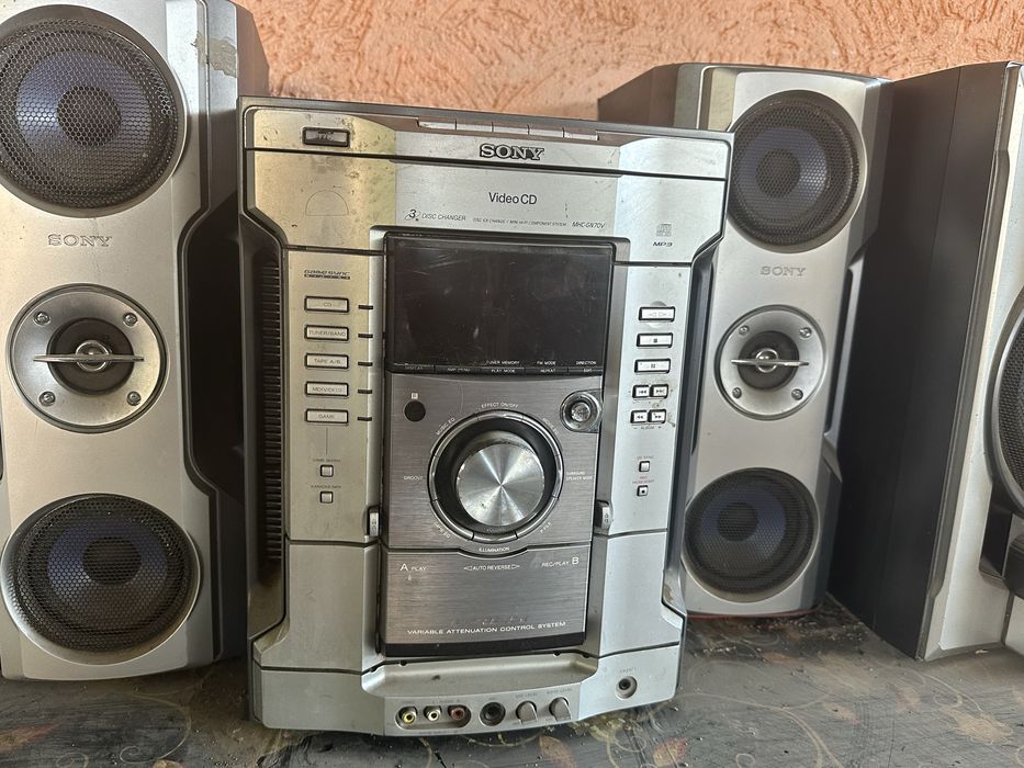 Музыкальный центр