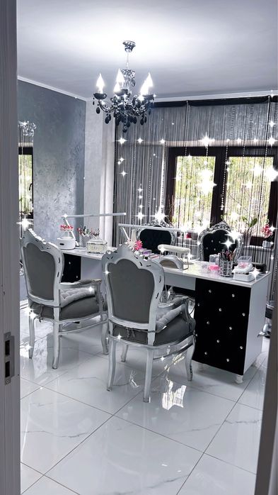 Salon de lux /inchiriere posturi Valcea