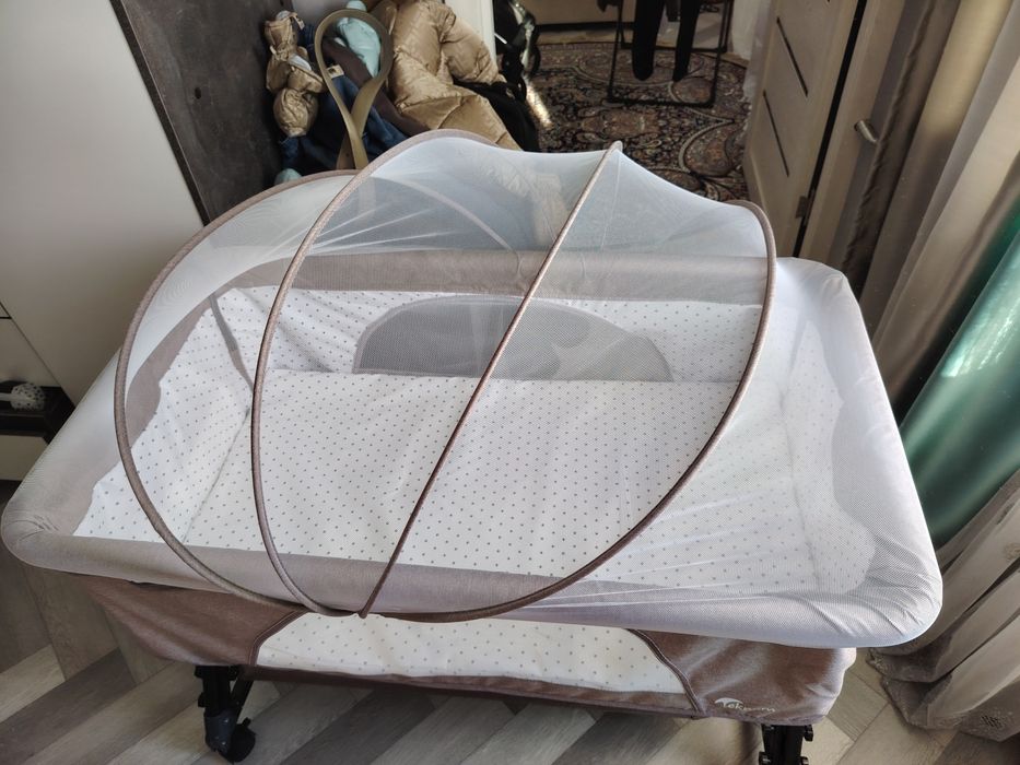 Продам манеж кровать для малыша