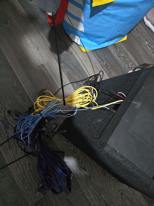 Vand subwoofer alpine,amplificator integrat