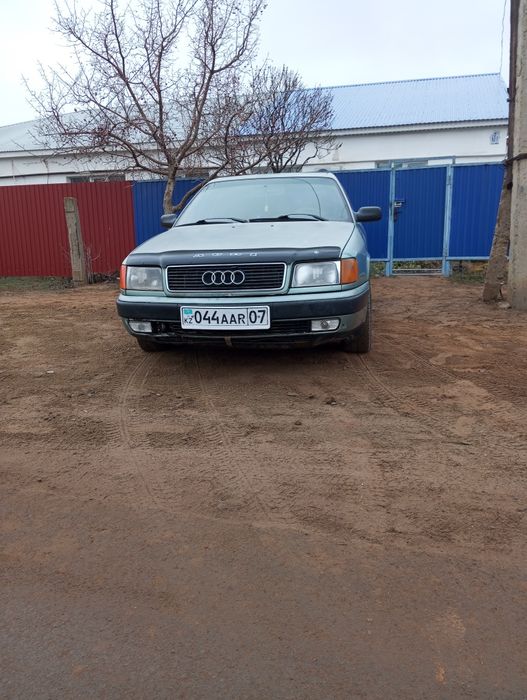 Продам Ауди 100 с4