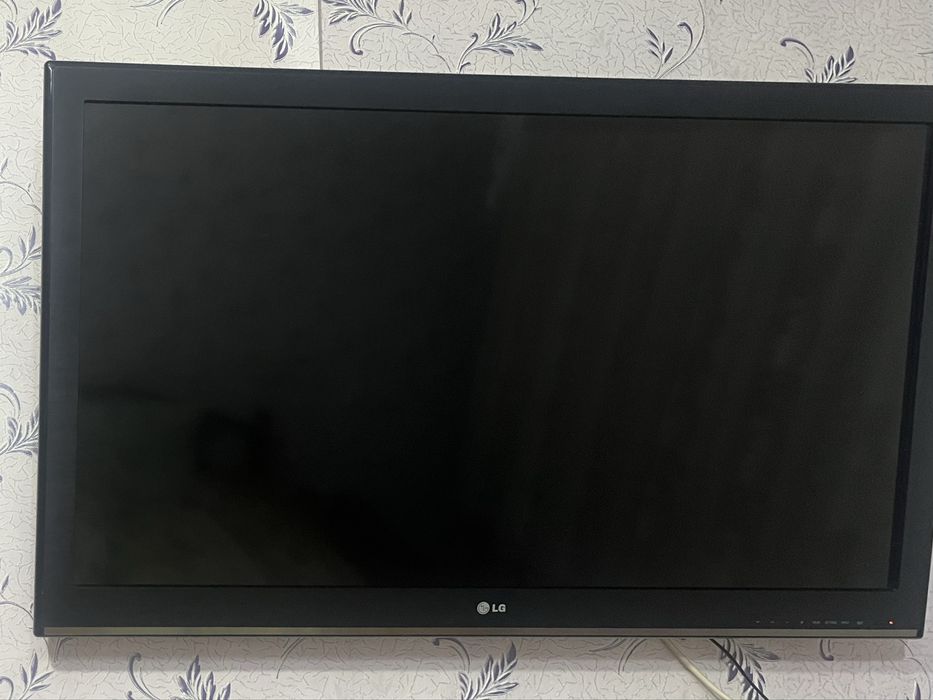 Продам Телевизор LG