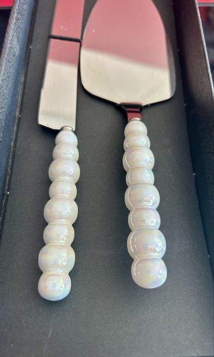 Сватбен нож и шпатула за торта перлен комплект