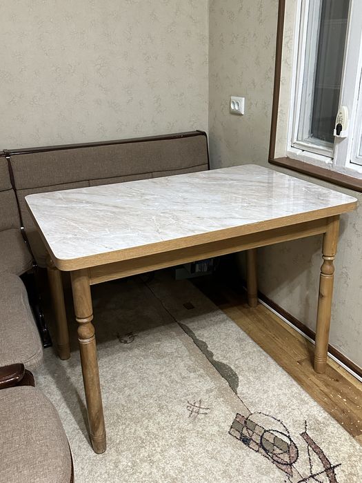 Кухонный уголок в отличном состоянии