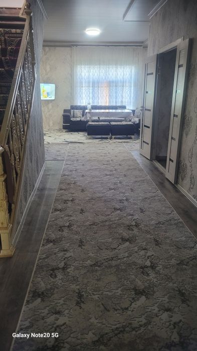 Кибрай туманида уй сотилади 3 сотк