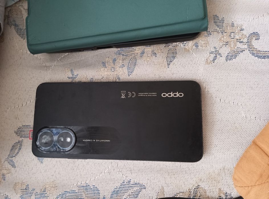 Продам 2 телефона!!