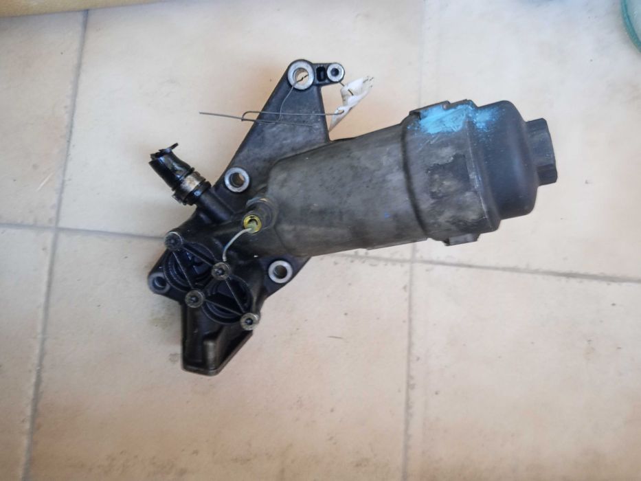 Корпус за маслен филтър Fiat croma 2.4 jtd