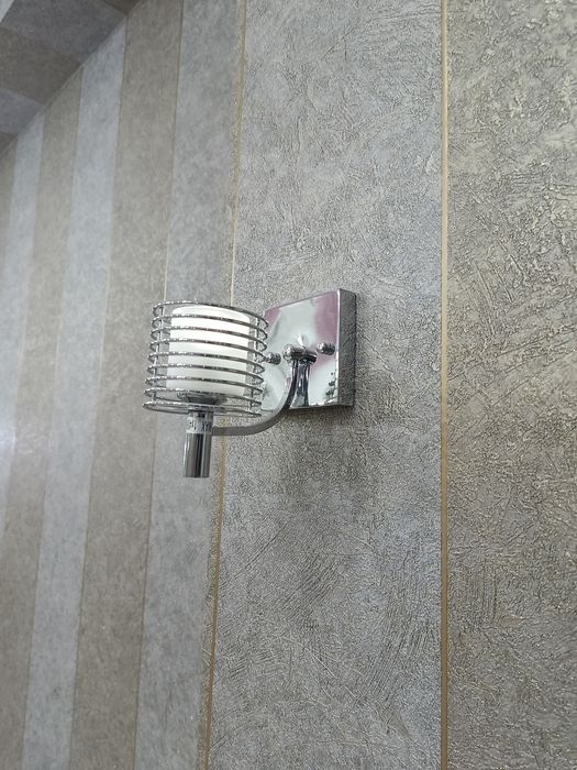 Продам люстра, бра