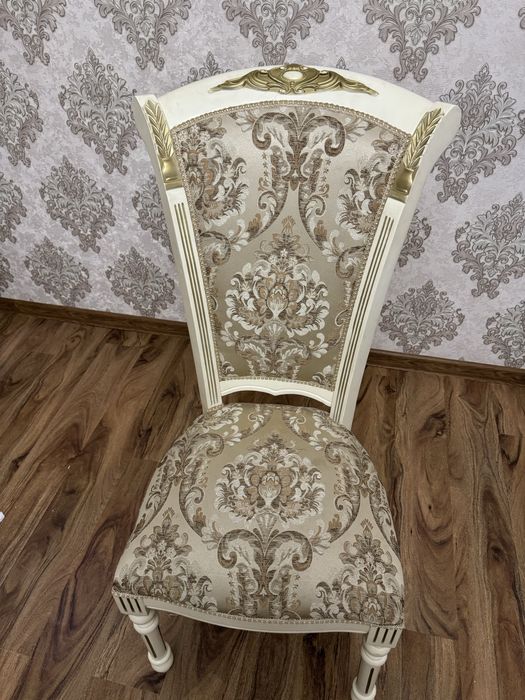 Продам стулья деревянные в хорошем сосотояние