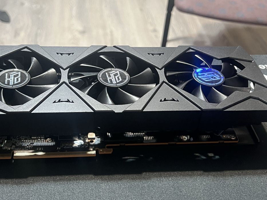 Видеокарта rx5700xt