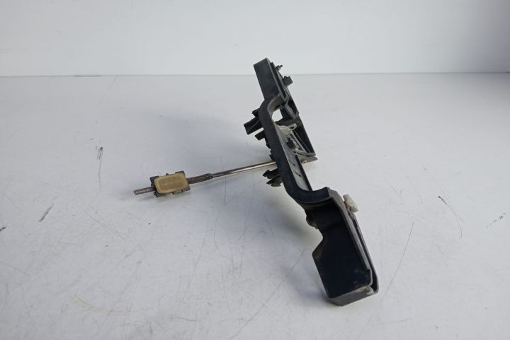 Suport maner dreapta spate   1S71F226B22 Ford Mondeo MK3