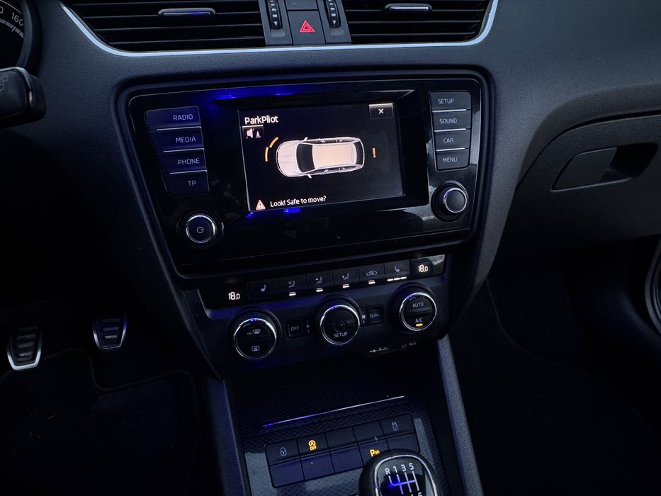 Skoda Octavia vRS Xenon - Led - Navi - ACC