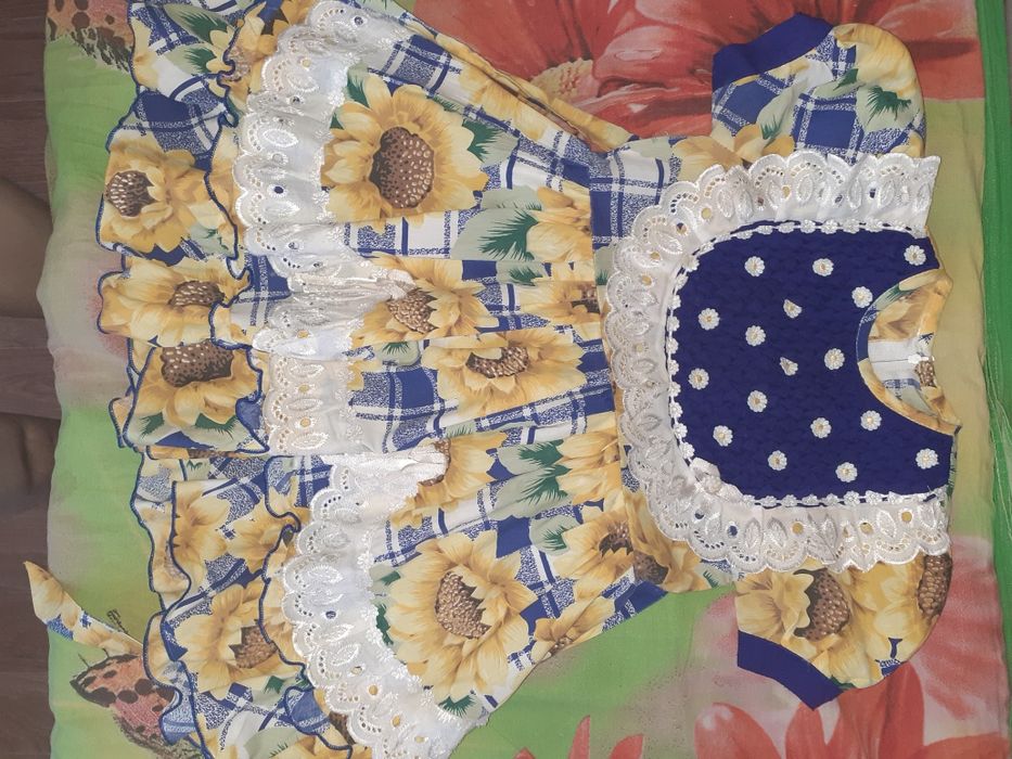 Продам отличные  платья