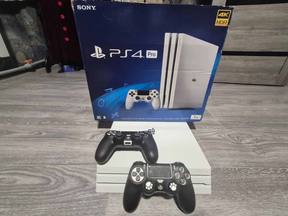 Playstation 4 pro plus с гарантией