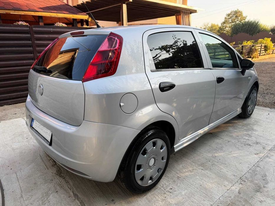FIAT Grande Punto 2011 — imagine 3