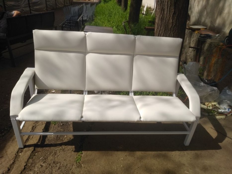 Диван для зала ожидания