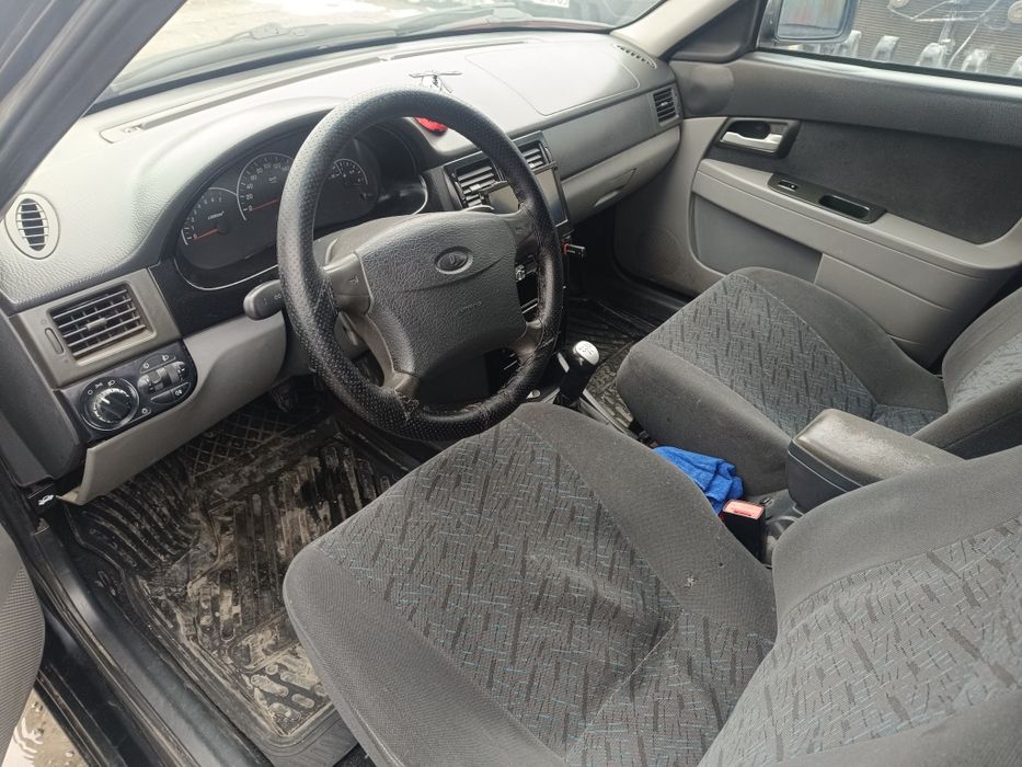 Продам Лада приора 2013 год.