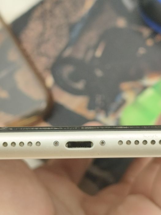 Обменяю Айфон 11 на Айпад