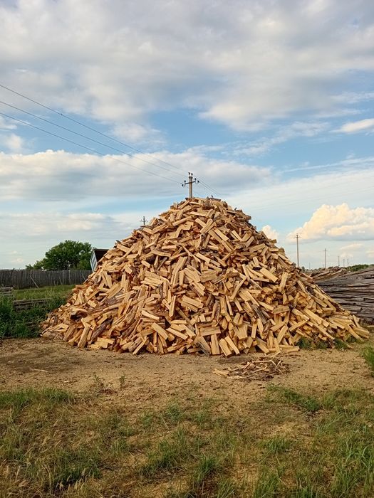 Продам дрова чуркованные, рубленные и двух метровые