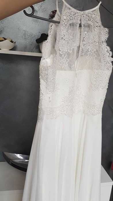 Бяла сватбена рокля, размер S булчинска