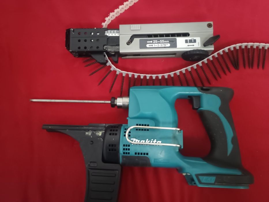 Mașină de înșurubat Makita DFR550