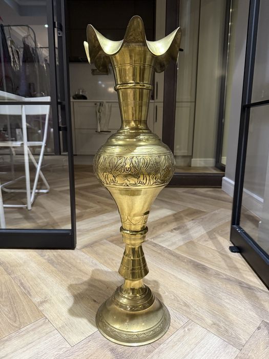 Vase decorative mari din alamă masivă – Sri Lanka  lucrate manua