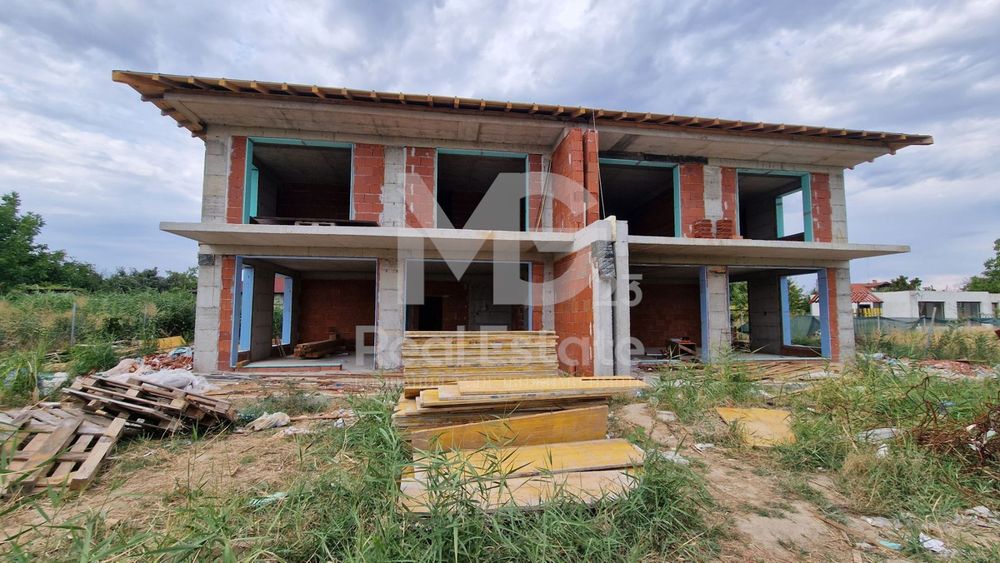 Къща в Пловдив-Беломорски площ 248 цена 350000