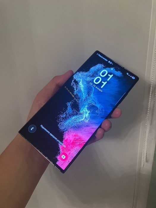 Продам Samsung s22 ultra 8/128