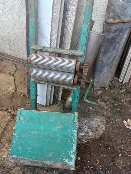 Zdrobitor pt struguri aluminiu