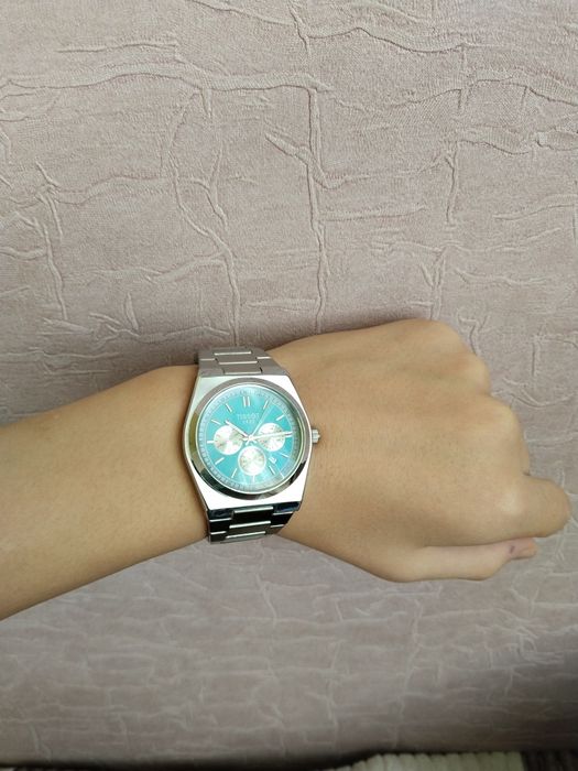Продам часы TISSOT