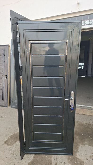 Sifatli va arzon Temir eshik va romlar