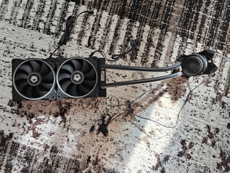 Cooler RGB AIO ID Cooling 240 ChromaFlow Intel
