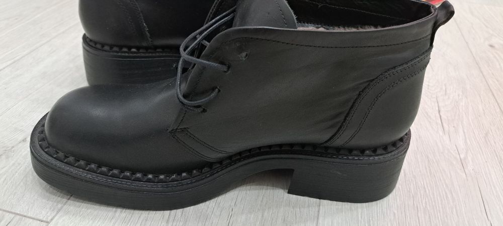 Продаётся ботинки Классиг Туретски