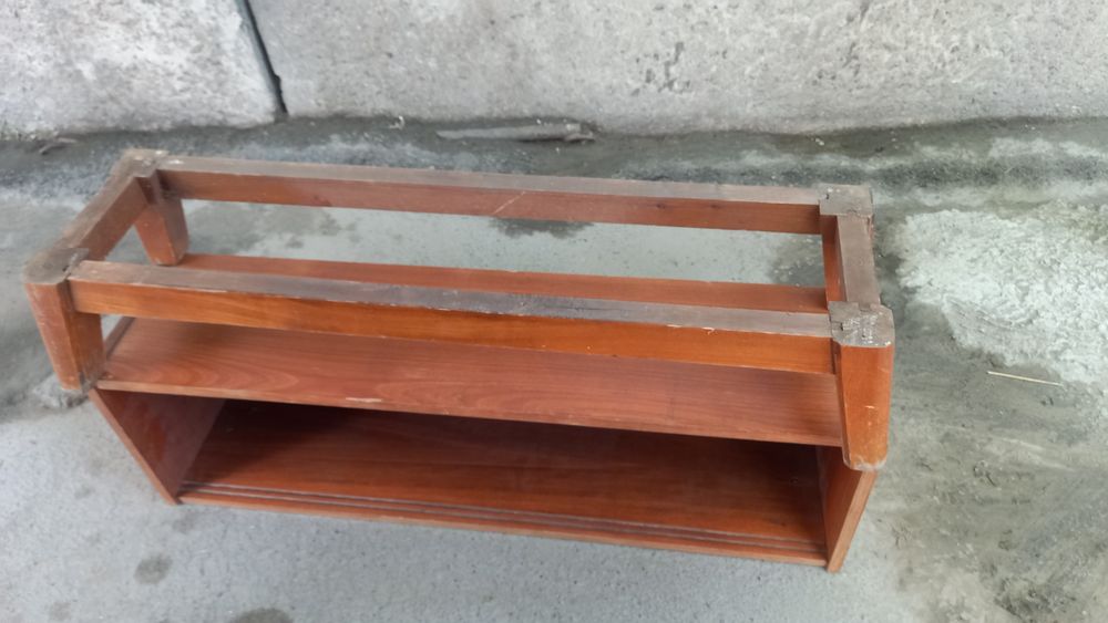 Полка настенная универсал