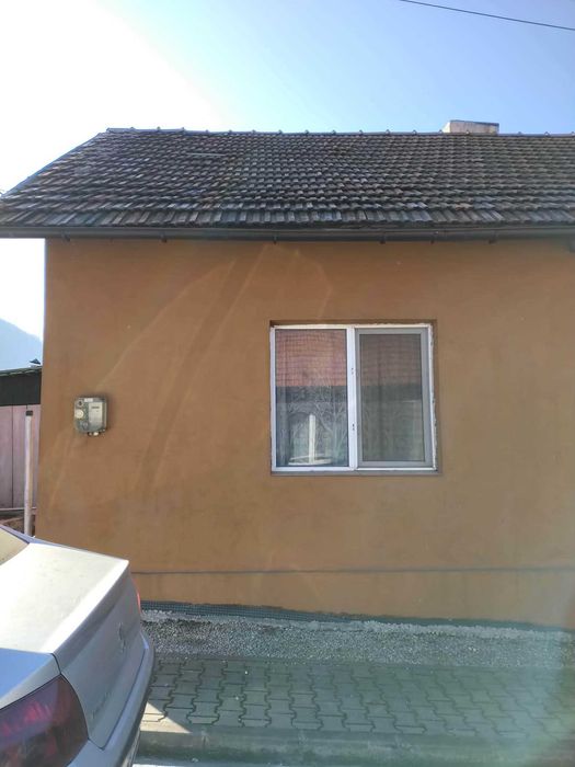 casa de vanzare + garaj + anexe