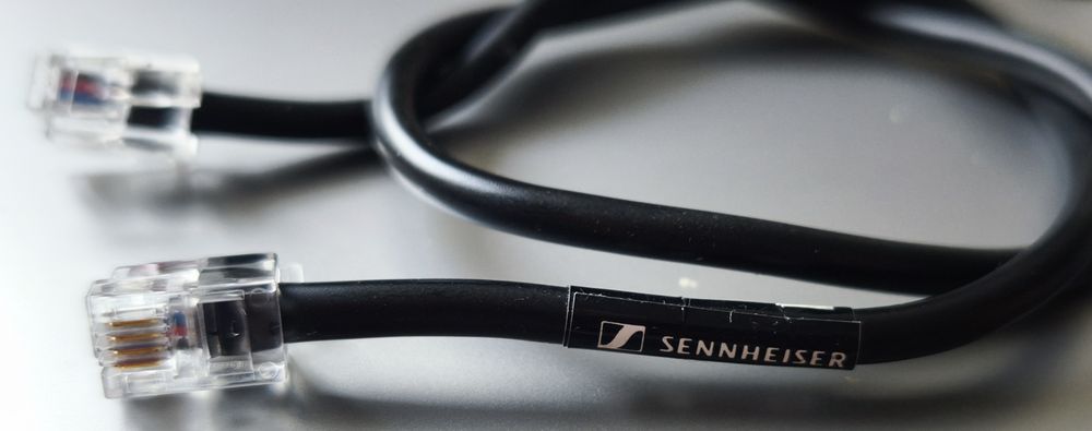 Оригинален кабел Sennheiser (RJ11/RJ45) – НОВ
