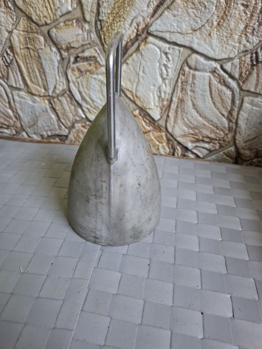 Метална камбана.