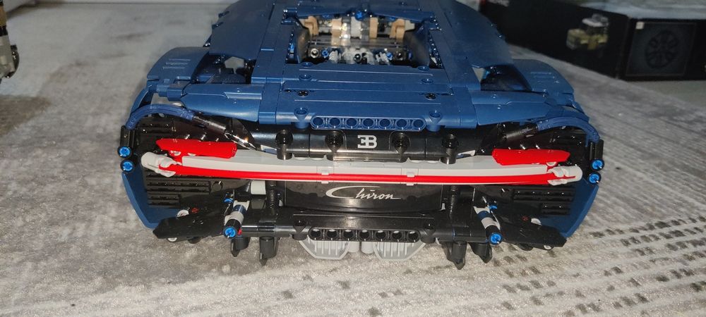 Lego Bugatti Chiron оригинал