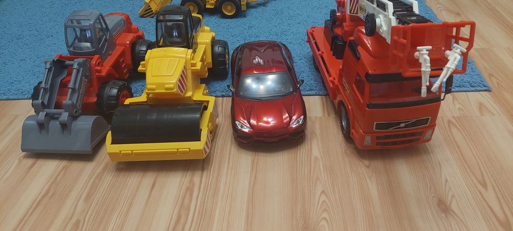 Машинки детские.