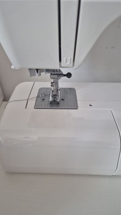 Продам швейная машинка