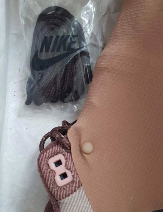 Оригинален Travis Scott x Nike Trainer